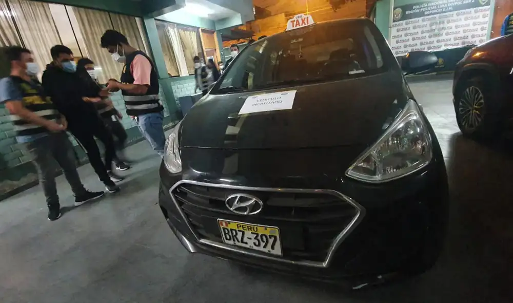Los malhechores usaban un vehículo con casquete de taxi para despistar a sus víctimas. Foto: Jessica Merino / URPI - LR Los malhechores usaban un vehículo con casquete de taxi para despistar a sus víctimas. Foto: Jessica Merino / URPI - LR