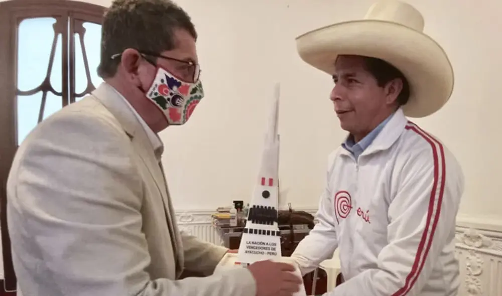 Pedro Castillo aceptó juramentar su mandato en la histórica Pampa de Ayacucho. Foto: Facebook/Municipalidad de Huamanga