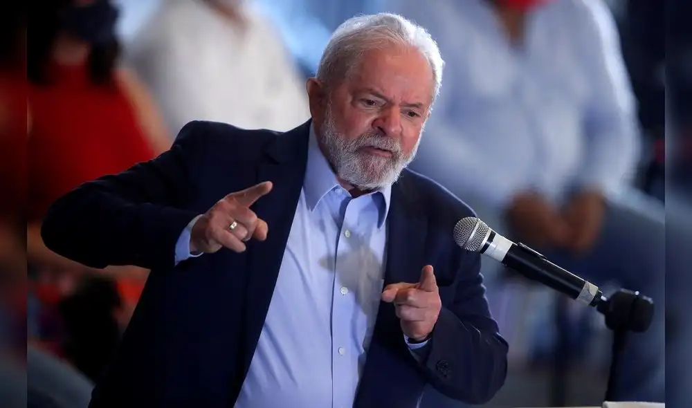 El expresidente brasileño Luiz Inácio Lula da Silva ha dejado entrever su posible candidatura en las elecciones del 2022. Foto: EFE