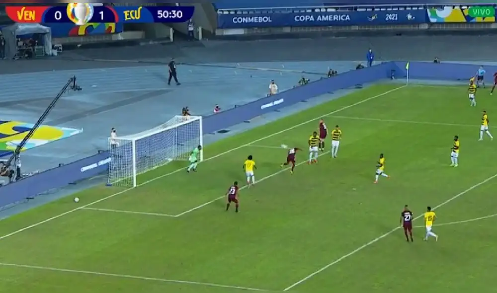 Edson Castillo anotó la paridad de la Vinotinto tras un cabezazo. Foto: captura/DirecTV Sports