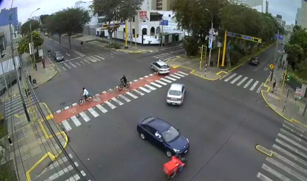 Accidente ocurrió cerca al cruce de las avenidas Angamos y Arequipa. Foto: Municipalidad de Miraflores