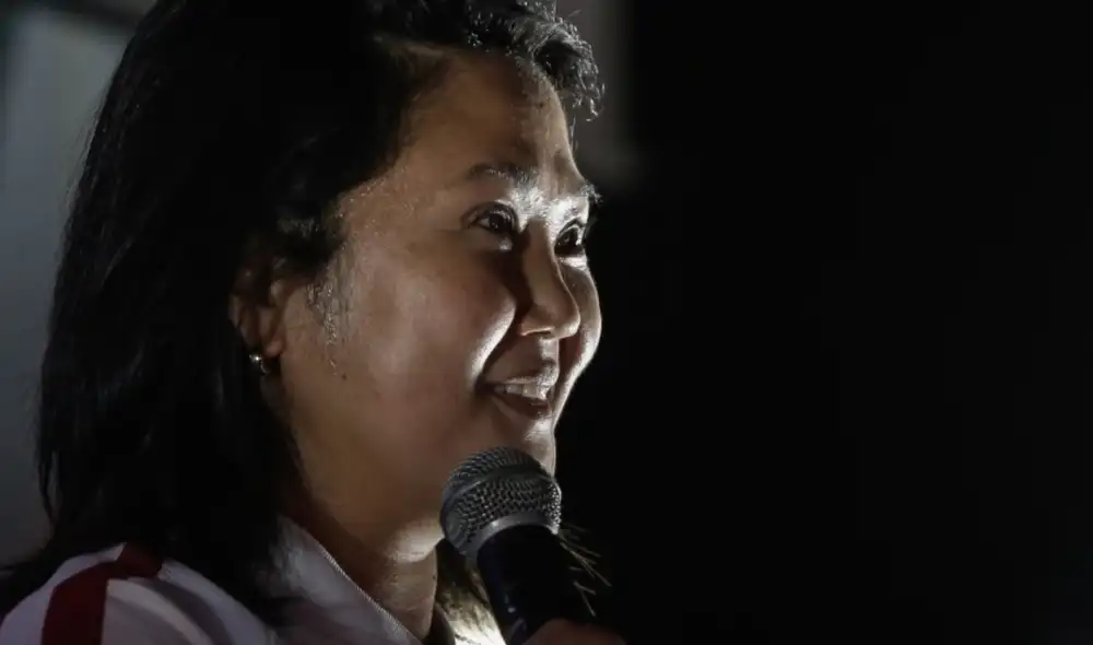 Keiko Fujimori anunció que su agrupación se mantendrá "activa" hasta que se analicen todas las actas. Foto: Antonio Melgarejo/La República