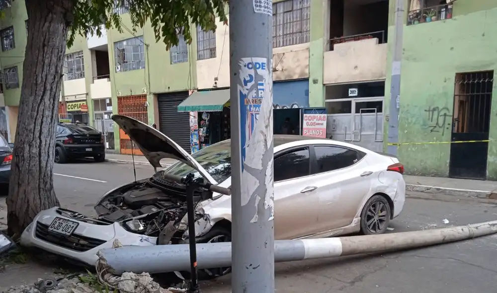 El herido fue trasladado al nosocomio más cercano. Foto: Cézar Zorrilla/URPI - LR