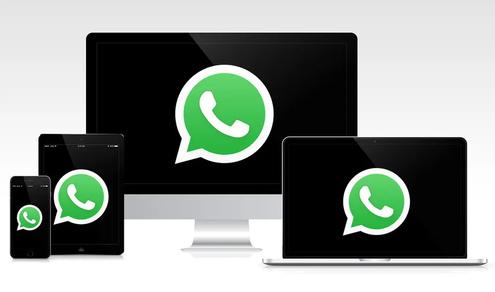 El modo multidispositivo de WhatsApp te permite conectarte hasta en cuatro equipos. Foto: Xataka