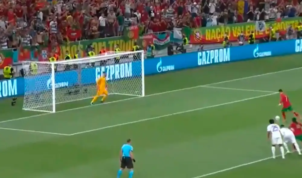 Cristiano Ronaldo superó a Lloris desde los doce pasos. 'CR7' puso el 1-0 de Portugal sobre Francia. Foto: captura/DirecTV Sports Cristiano Ronaldo superó a Lloris desde los doce pasos. 'CR7' puso el 1-0 de Portugal sobre Francia. Foto: captura/DirecTV Sports