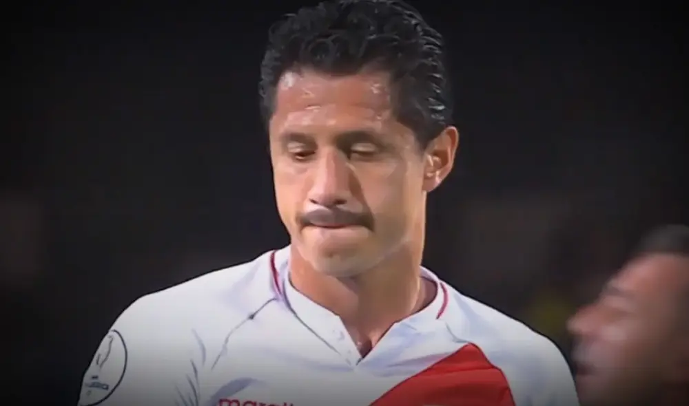 Gianluca Lapadula integra el once titular de Perú por tercera vez consecutiva. Foto: captura América Gianluca Lapadula integra el once titular de Perú por tercera vez consecutiva. Foto: captura América