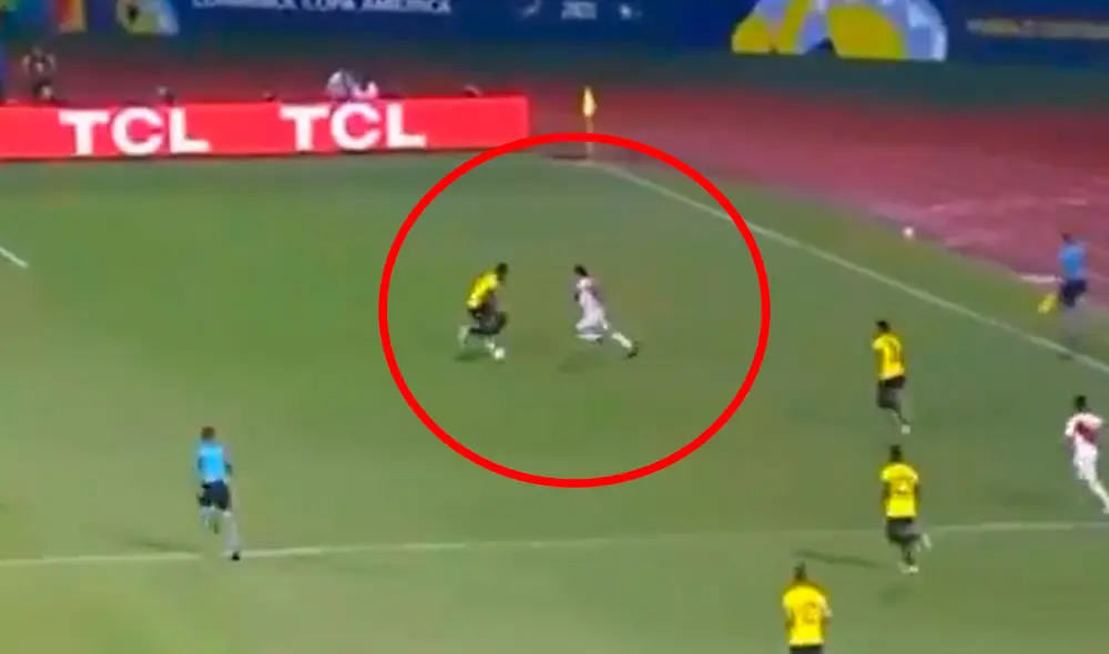 Lapadula sumó su tercera asistencia de gol con la selección peruana. Foto: captura/América TV