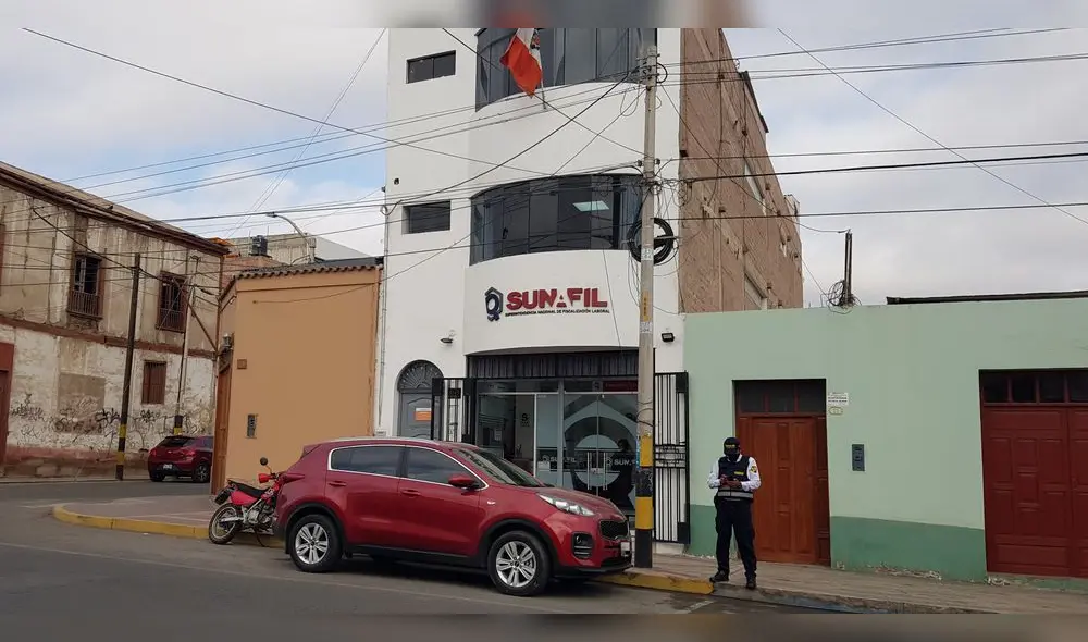El empleador debe acceder a la web usando su clave SOL. Foto: La República