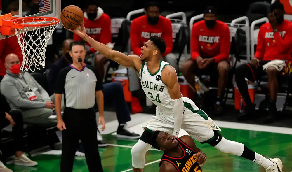 Los Bucks ganan su primera final de conferencia ante Atlanta Hawks por los NBA Playoffs. Foto: EFE