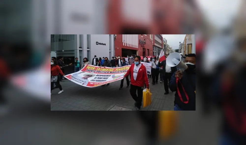 Partidarios de Perú Libre marcharon por las calles del centro histórico. Foto: difusión
