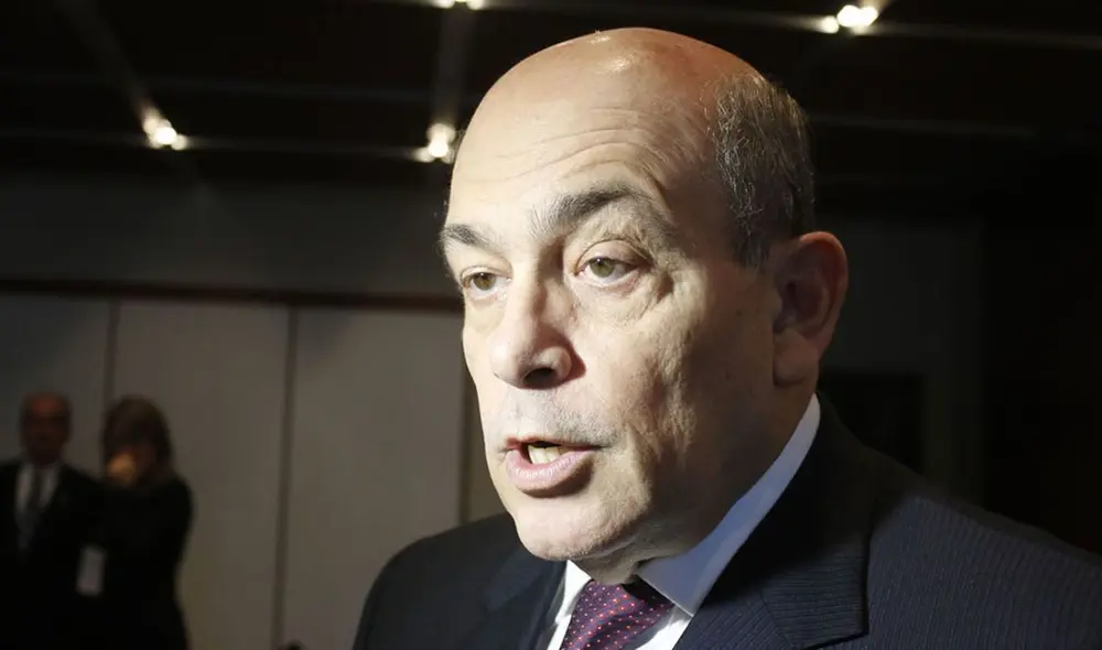 El Ministerio de Relaciones Exteriores tomó esta decisión porque De Zela cumplió con la edad límite de 70 años. Foto: La República