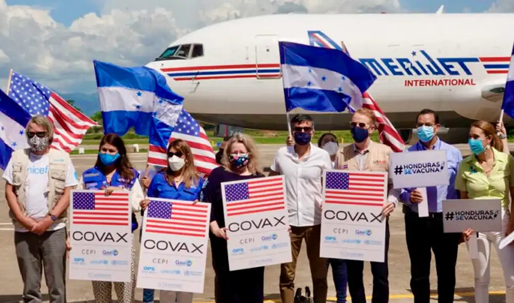 Durante la ceremonia de recepción, el mandatario hondureño, Juan Orlando Hernández, destacó su agradecimiento al presidente Joe Biden. Foto: Embajada de EE. UU. en Honduras Durante la ceremonia de recepción, el mandatario hondureño, Juan Orlando Hernández, destacó su agradecimiento al presidente Joe Biden. Foto: Embajada de EE. UU. en Honduras