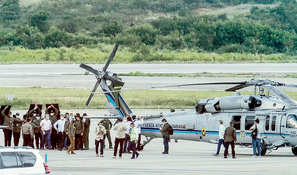 Condena. Comunidad internacional rechazó el ataque que recibió helicóptero presidencial. Foto: AFP