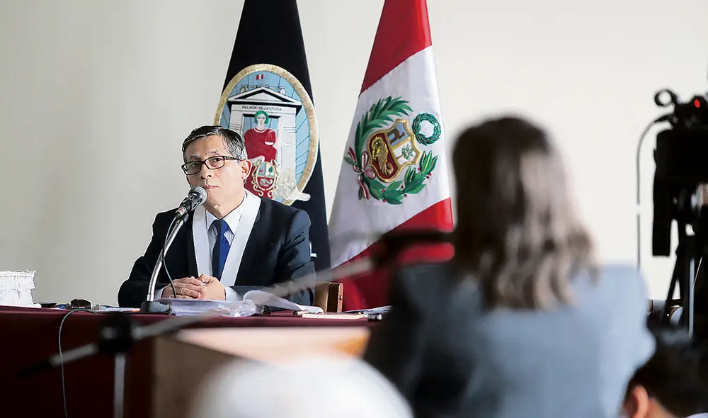 Pluralidad. El juez Juan Macedo sostiene que no se trata de número de medios, sino que estos expresen diversas opiniones. Foto: La República Pluralidad. El juez Juan Macedo sostiene que no se trata de número de medios, sino que estos expresen diversas opiniones. Foto: La República