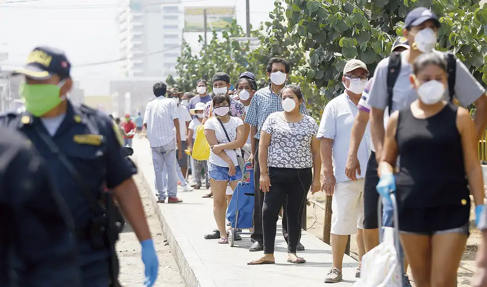 Cuidado. El jefe del Instituto Nacional de Salud, Víctor Suárez, afirmó que la variante Delta tiene una doble capacidad de transmisión a diferencia del virus original. Foto: Carlos Contreras/La República