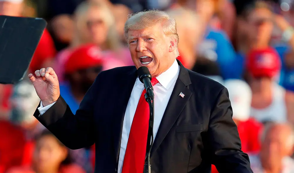 Trump volvió el sábado a uno de sus famosos "rallys" e insinuó que hubo fraude en favor de Biden. Foto: EFE