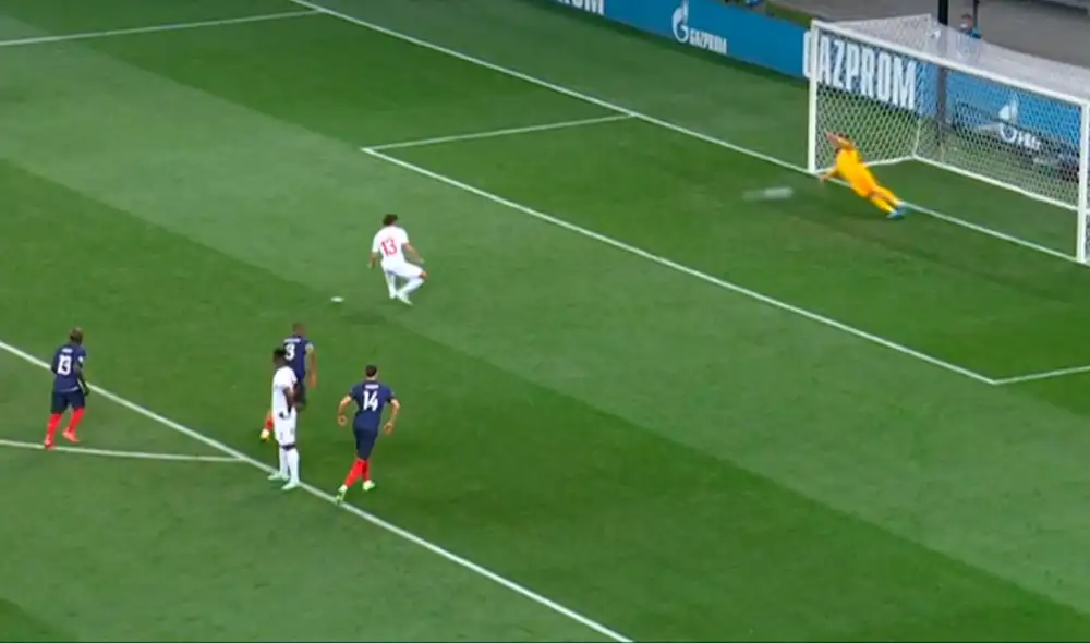 Lloris leyó la intención del suizo y bloqueó su disparo en la etapa complementaria. Foto: captura DirecTV Sports