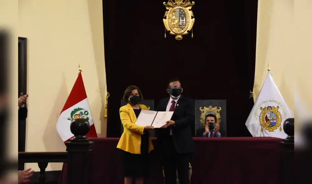 Jerí Ramón se convierte en la primera rectora de la Decana de América. Foto: UNMSM Jerí Ramón se convierte en la primera rectora de la Decana de América. Foto: UNMSM