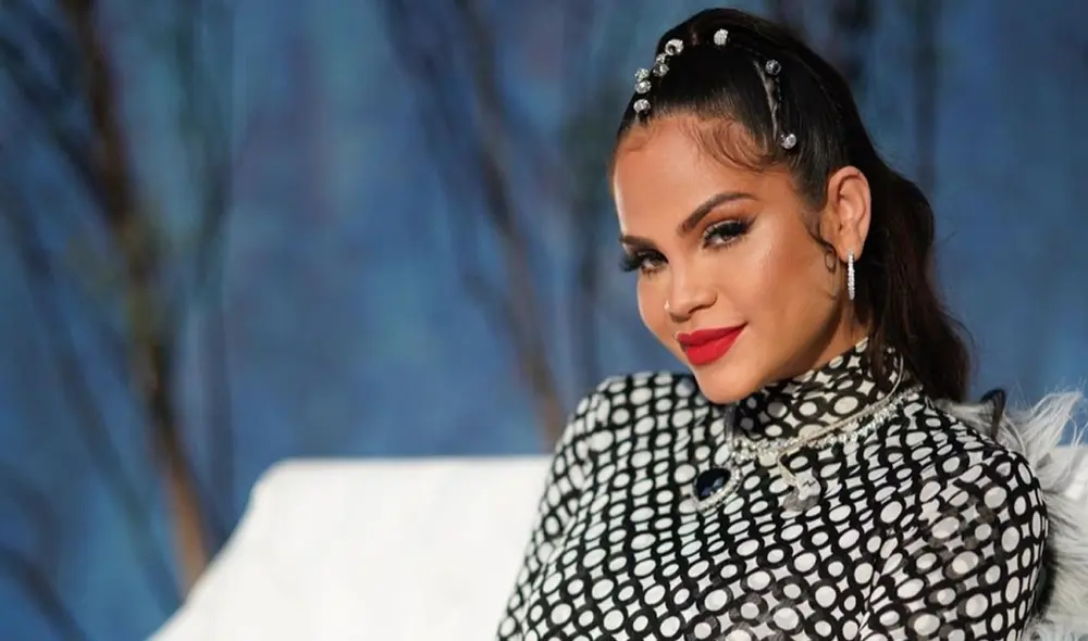 La cantante compartió una imagen de su primogénita, quien acaba de cumplir un mes de vida. Foto: Instagram / Natti Natasha