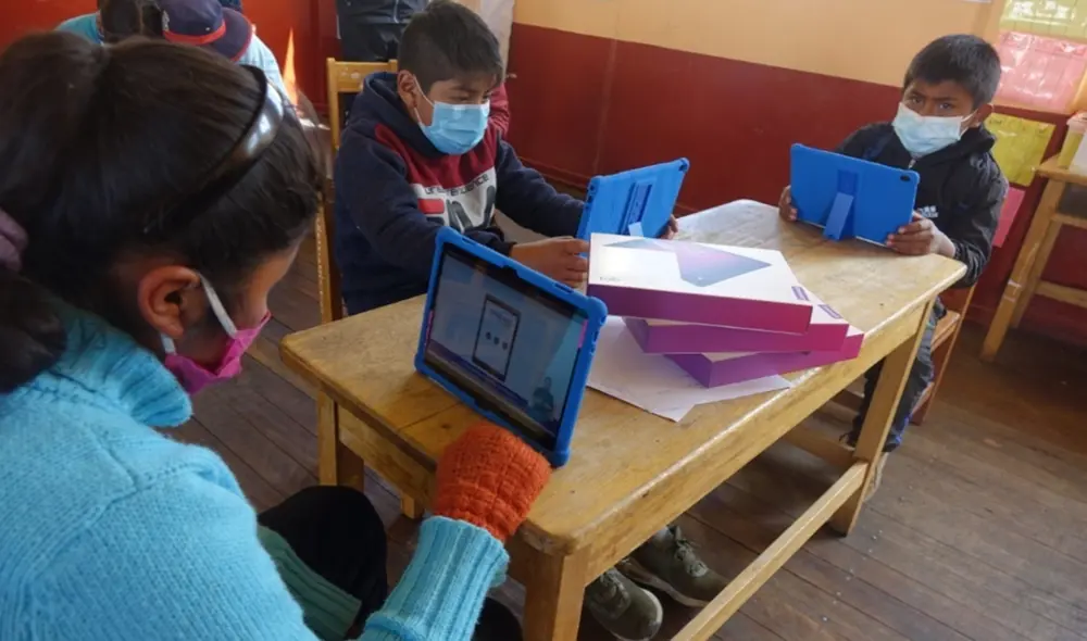 El tope de tabletas para zonas rurales es de 1 millón 500 mil. Foto: Minedu El tope de tabletas para zonas rurales es de 1 millón 500 mil. Foto: Minedu