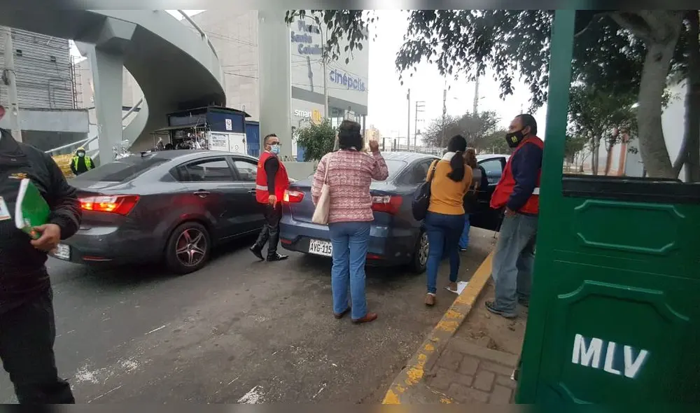 El accidente, ocurrido después de las 4.00 a. m., causó gran congestión vehicular. Foto: Grace Mora / URPI-LR