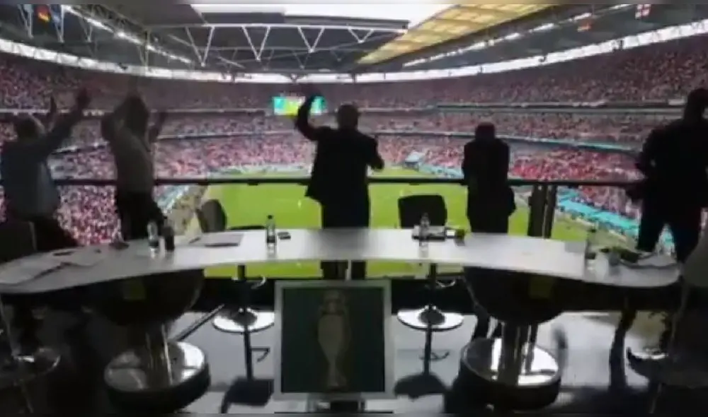 Gary Lineker y Rio Ferdinand son parte del staff que comenta los partidos. Foto: BBC