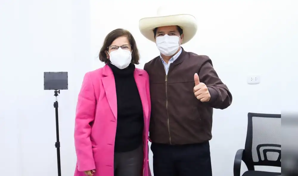 Castillo junto a Ramón en la reunión que tuvieron. Foto: Twitter de Pedro Castillo