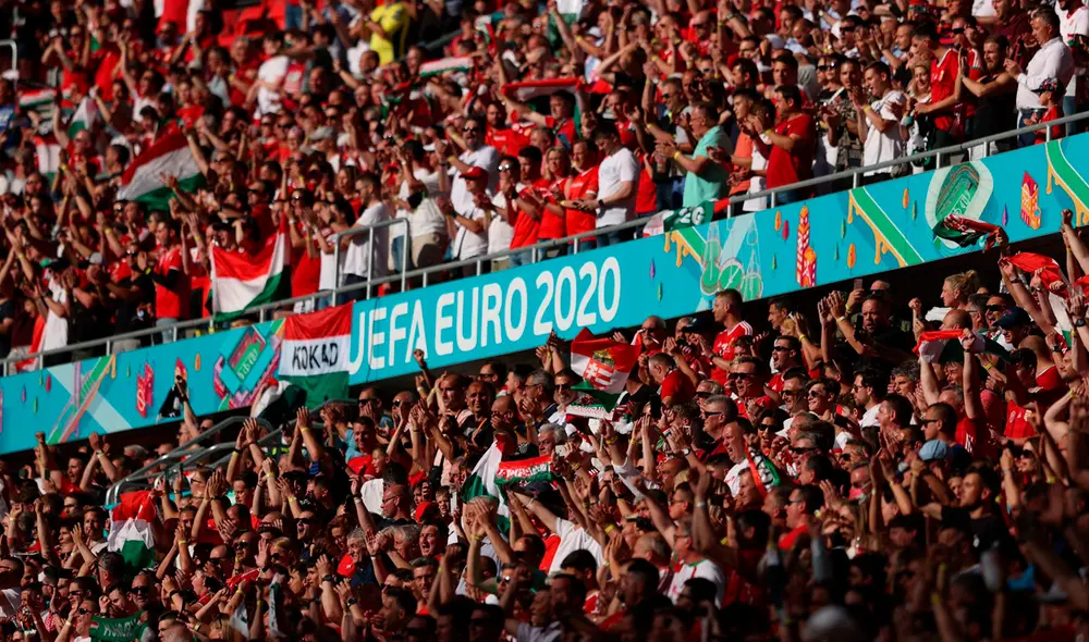 "Los organizadores y las autoridades locales deben impulsar iniciativas para reducir el contagio”, manifestó el jefe de OMS-Europa, Hans Kluge. Foto: AFP