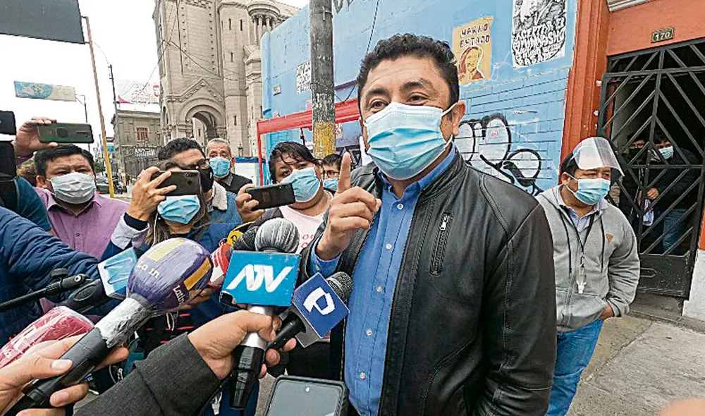 "Si fuera por el bien del país, renunciaría a mi abogado", refirió también el parlamentario. Foto: La República