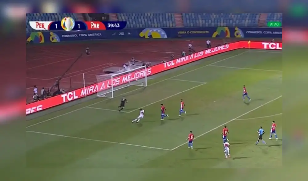 Gianluca Lapadula consigue el doblete en el duelo Perú vs. Paraguay. Foto: captura DirecTV Sports Gianluca Lapadula consigue el doblete en el duelo Perú vs. Paraguay. Foto: captura DirecTV Sports