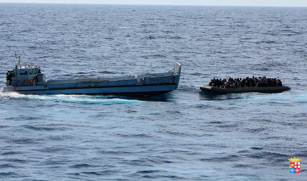 En Italia rescataron recientemente a un grupo de migrantes cerca de la isla de Lampedusa. Foto: Marina militar italiana/Europa Press