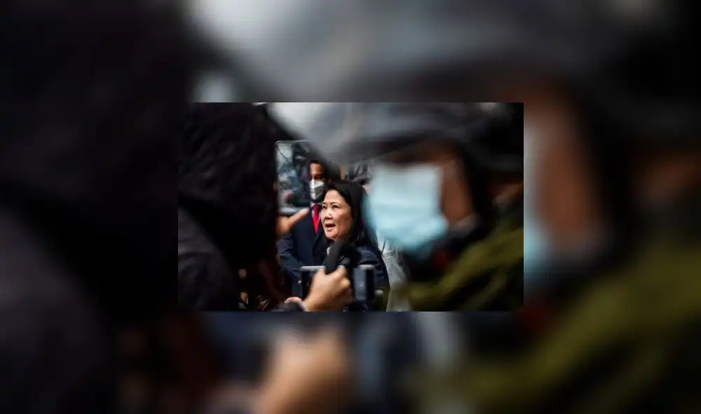 El conteo del órgano electoral (ONPE), que llegó al 100% hace dos semanas, dio a Castillo 50,12% de los votos contra 49,87% para Fujimori. Foto: AFP