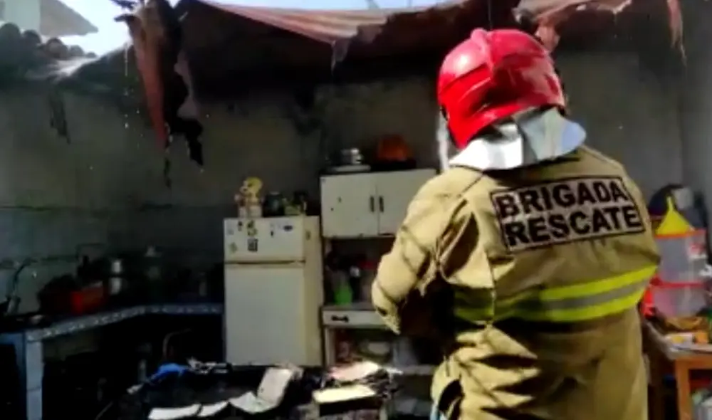 El incendió consumió una cocina. Foto: Municipalidad de Surco
