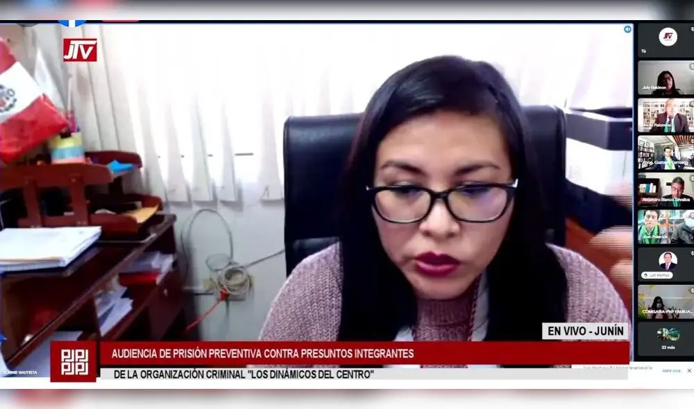 La fiscal Bonnie Bautista precisó que hasta 36.000 soles han ingresado de forma ilícita a las arcas de Los Dinámicos del Centro. Foto: Twitter Fiscalía