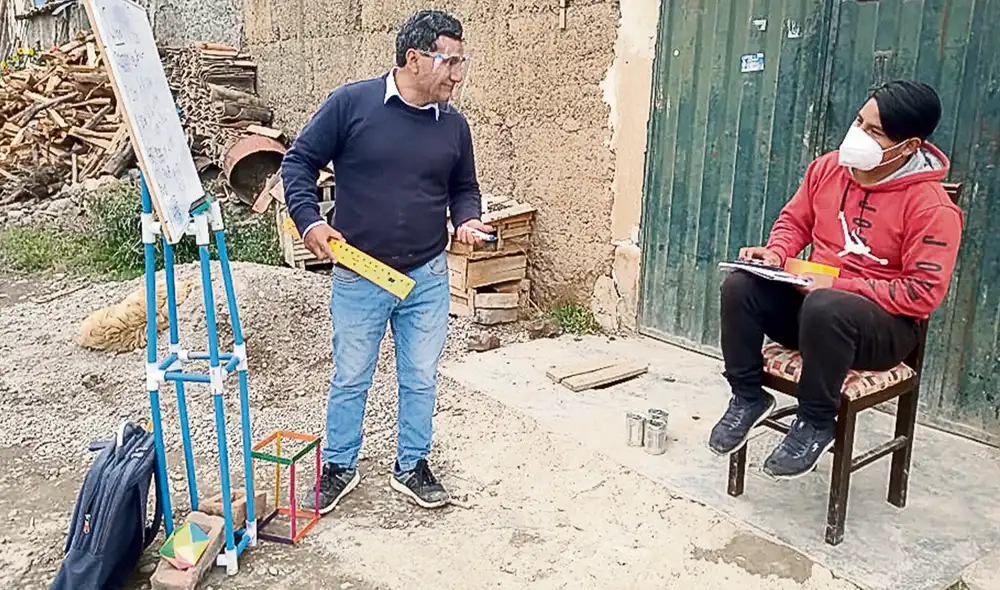 En busca de sus alumnos. Gerson Ames enseña Matemáticas desde hace más de 15 años y continúa innovando en su método de enseñanza. Foto: difusión En busca de sus alumnos. Gerson Ames enseña Matemáticas desde hace más de 15 años y continúa innovando en su método de enseñanza. Foto: difusión