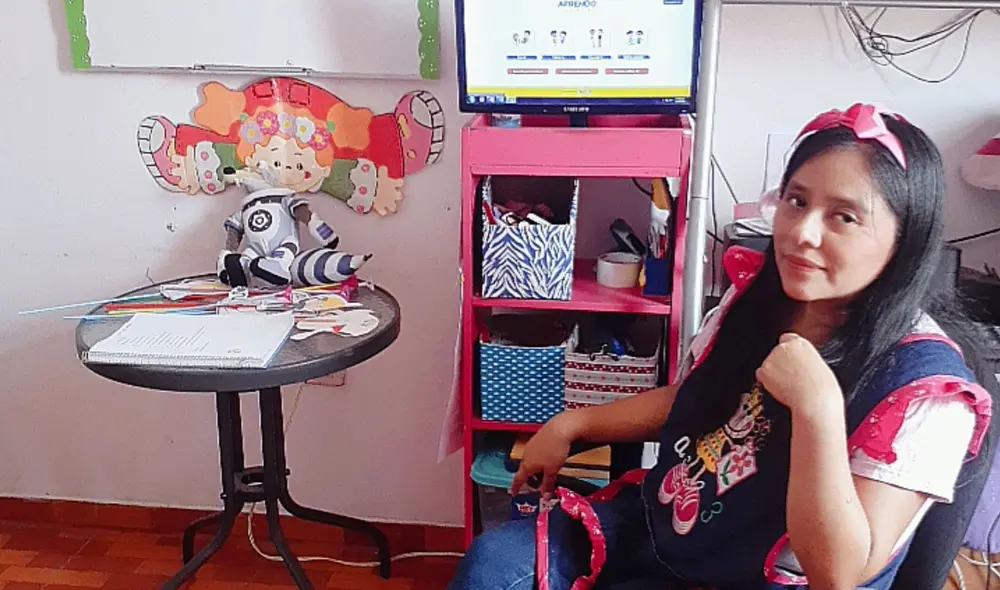 Miles de maestros y maestras se adaptaron a las clases virtuales durante la pandemia. Foto: Andina