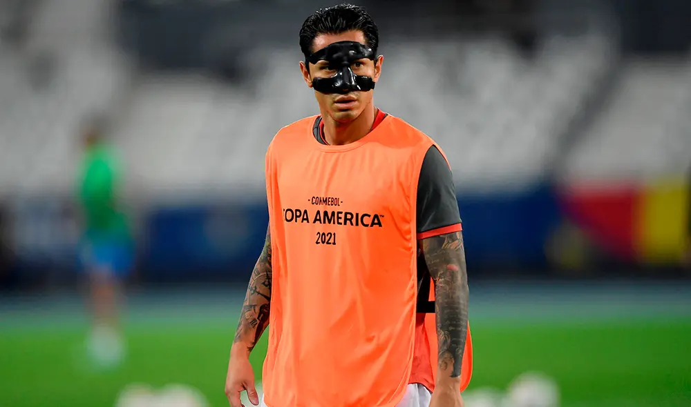 Gianluca Lapadula sufrió un golpe en el rostro en el duelo con Paraguay. Foto: AFP Gianluca Lapadula sufrió un golpe en el rostro en el duelo con Paraguay. Foto: AFP