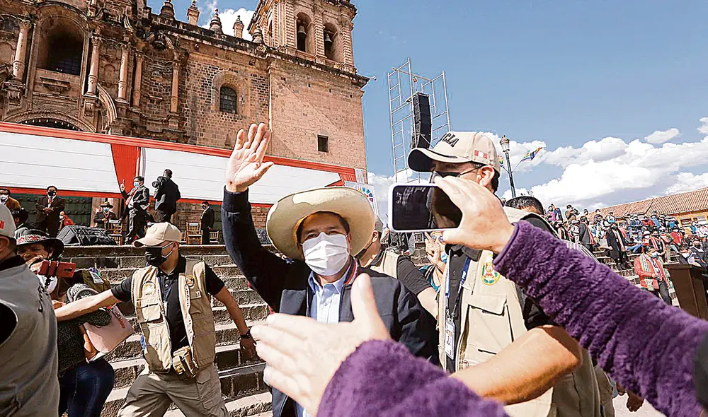 Cuadros. Pedro Castillo viene armando en silencio la comisión de transferencia y su gabinete. Foto: Oswald Charca/La República