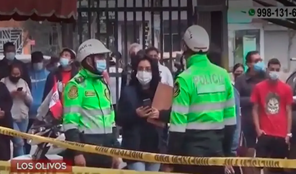 Peritos de Criminalística recabaron evidencias del hecho. Foto: captura de América TV Peritos de Criminalística recabaron evidencias del hecho. Foto: captura de América TV