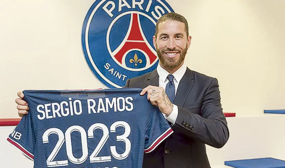 Nueva piel. El defensa español estampó su fi rma con el cuadro francés hasta el 2023. Foto: EFE Nueva piel. El defensa español estampó su fi rma con el cuadro francés hasta el 2023. Foto: EFE