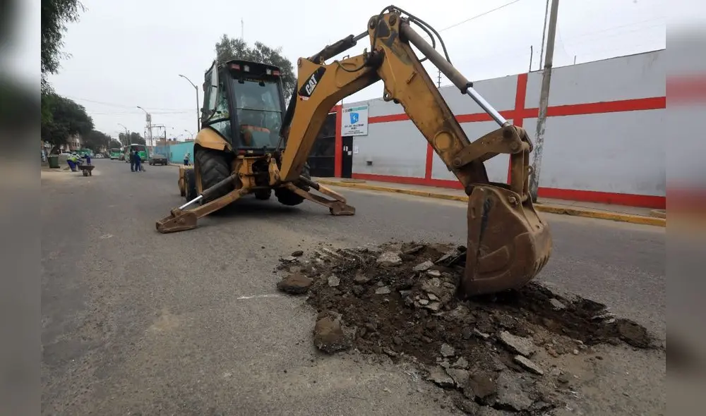 Con maquinaria pesada removerán asfalto deteriorado y pondrán uno nuevo. Foto: MPT Con maquinaria pesada removerán asfalto deteriorado y pondrán uno nuevo. Foto: MPT