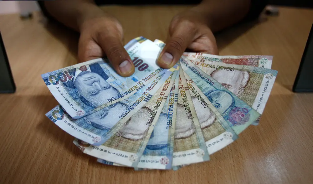 Empresas que no paguen gratificación recibirán multas de hasta 114.928 soles. Foto: GLR