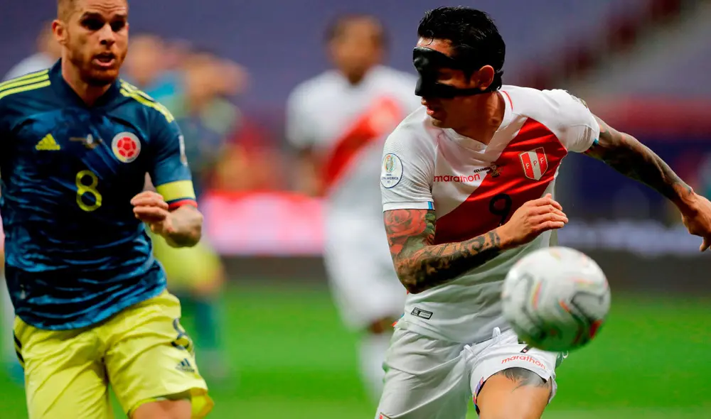 La selección peruana se fue al descanso ganando por la mínima diferencia. Foto: EFE