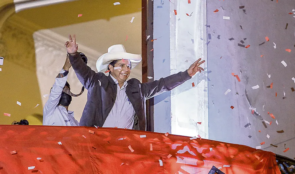 En las elecciones anteriores, los presidentes electos pudieron tener transferencias más ordenadas. Pedro Castillo todavía espera ser oficializado por el JNE. Foto: Aldair Mejía / La República