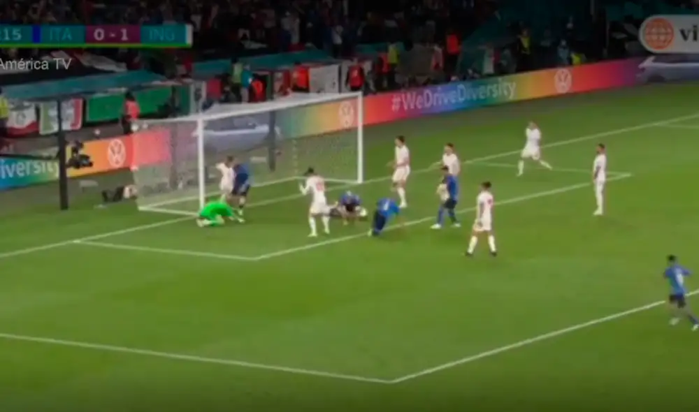 Italia no bajó los brazos y anotó el empate en el estadio de Wembley. Foto: América TV Italia no bajó los brazos y anotó el empate en el estadio de Wembley. Foto: América TV