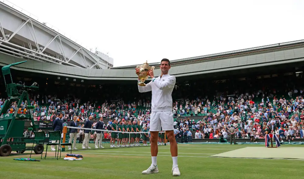 Novak Djokovic brindó declaraciones tras obtener su Grand Slam número 20 en Wimbledon. Foto: AFP