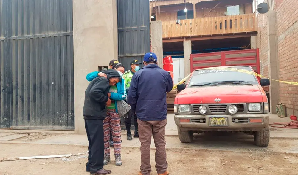 Dos cámaras de vigilancia en una casa aledaña a la escena del crimen ayudaría a identificar a los homicidas. Foto: Gianella Aguirre / URPI - GLR Dos cámaras de vigilancia en una casa aledaña a la escena del crimen ayudaría a identificar a los homicidas. Foto: Gianella Aguirre / URPI - GLR