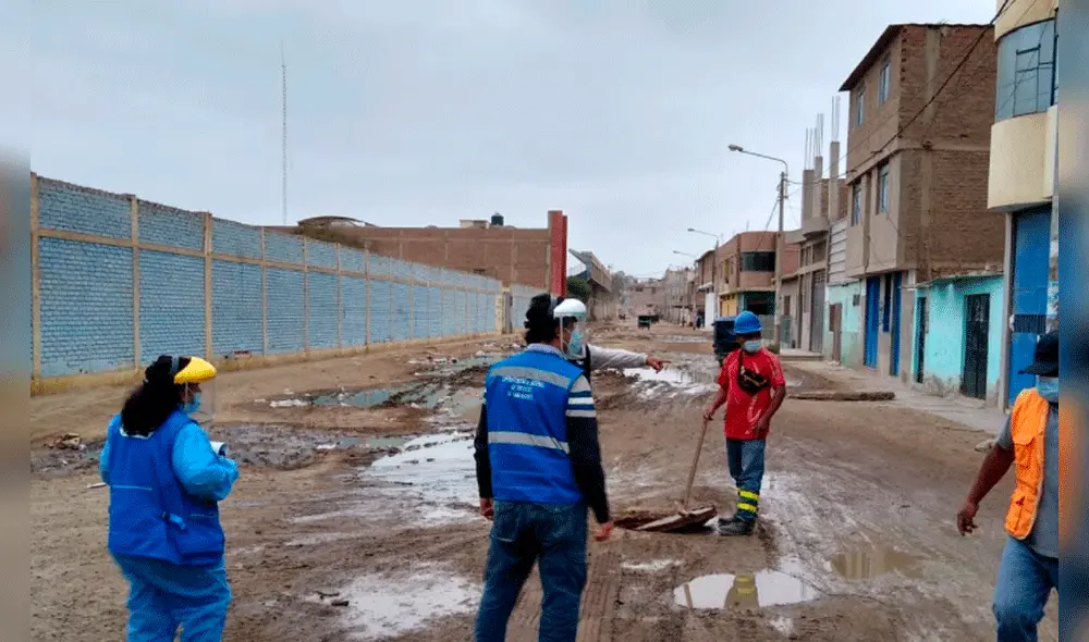 Sunass comprobó que los aniegos de aguas servidas se presentan en diferentes sectores del distrito de José Leonardo Ortiz. Foto: Sunass Sunass comprobó que los aniegos de aguas servidas se presentan en diferentes sectores del distrito de José Leonardo Ortiz. Foto: Sunass