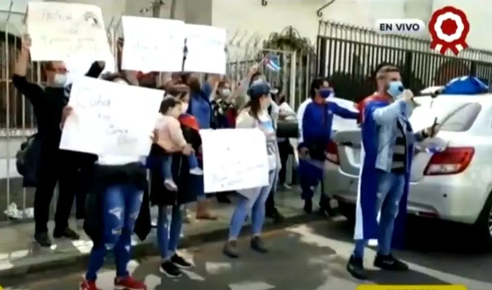 En sus cánticos, los manifestantes exigían "¡libertad!". Foto: captura de RPP En sus cánticos, los manifestantes exigían "¡libertad!". Foto: captura de RPP