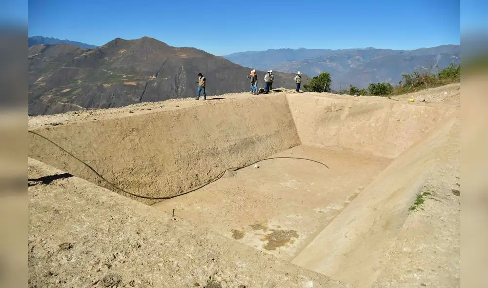 Con 1.000 de geomembrana impermeabilizarán reservorios de agua en la sierra. Foto: GRALL Con 1.000 de geomembrana impermeabilizarán reservorios de agua en la sierra. Foto: GRALL